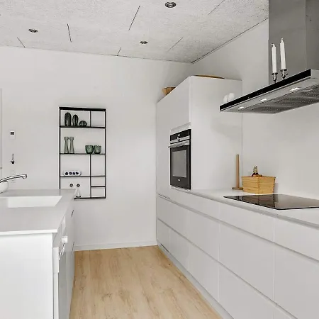 Semesterbostad 6 Person Holiday In R M *